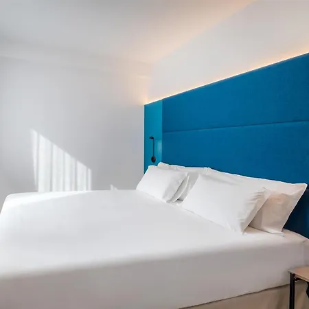 호텔 Occidental 4*