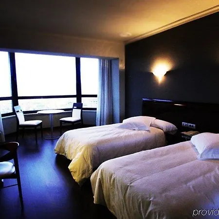 Отель Occidental Виго