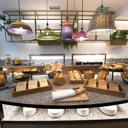 Ξενοδοχείο Occidental 4*