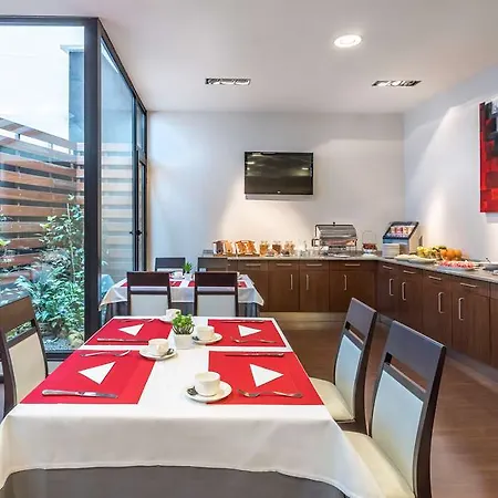 호텔 Occidental 4*