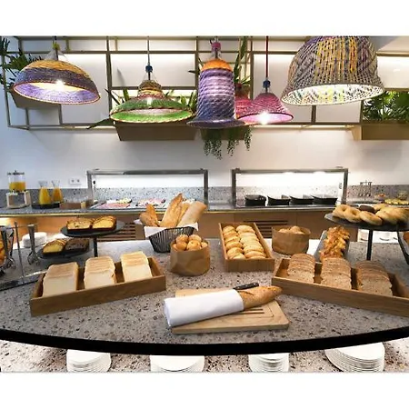 Occidental 호텔 비고