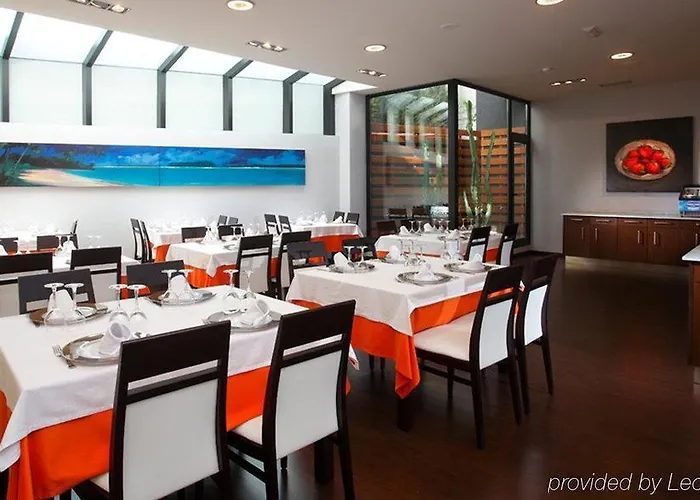 Occidental 4* Βίγκο